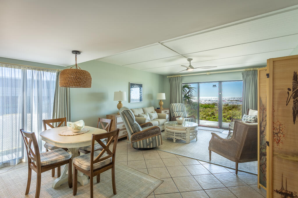 240 W Gorrie Dr # 2, St. George Island 32328 Unit: Villa H 2