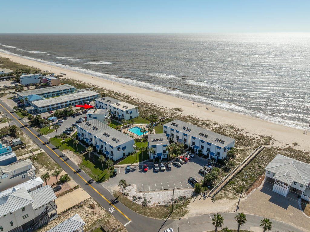 240 W Gorrie Dr # 2, St. George Island 32328 Unit: Villa H 2