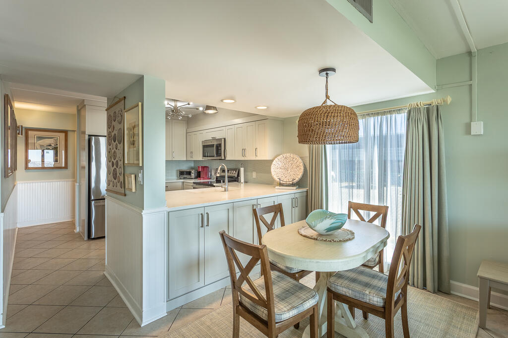 240 W Gorrie Dr # 2, St. George Island 32328 Unit: Villa H 2