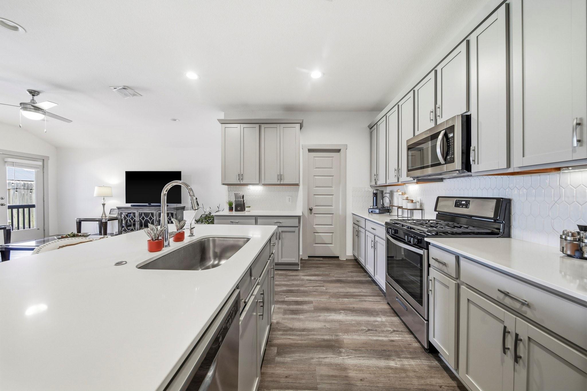 3531 Joshua Grove