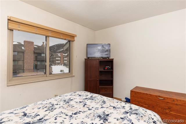 923 Straight Creek Drive Unit: 305