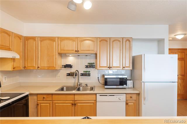 923 Straight Creek Drive Unit: 305
