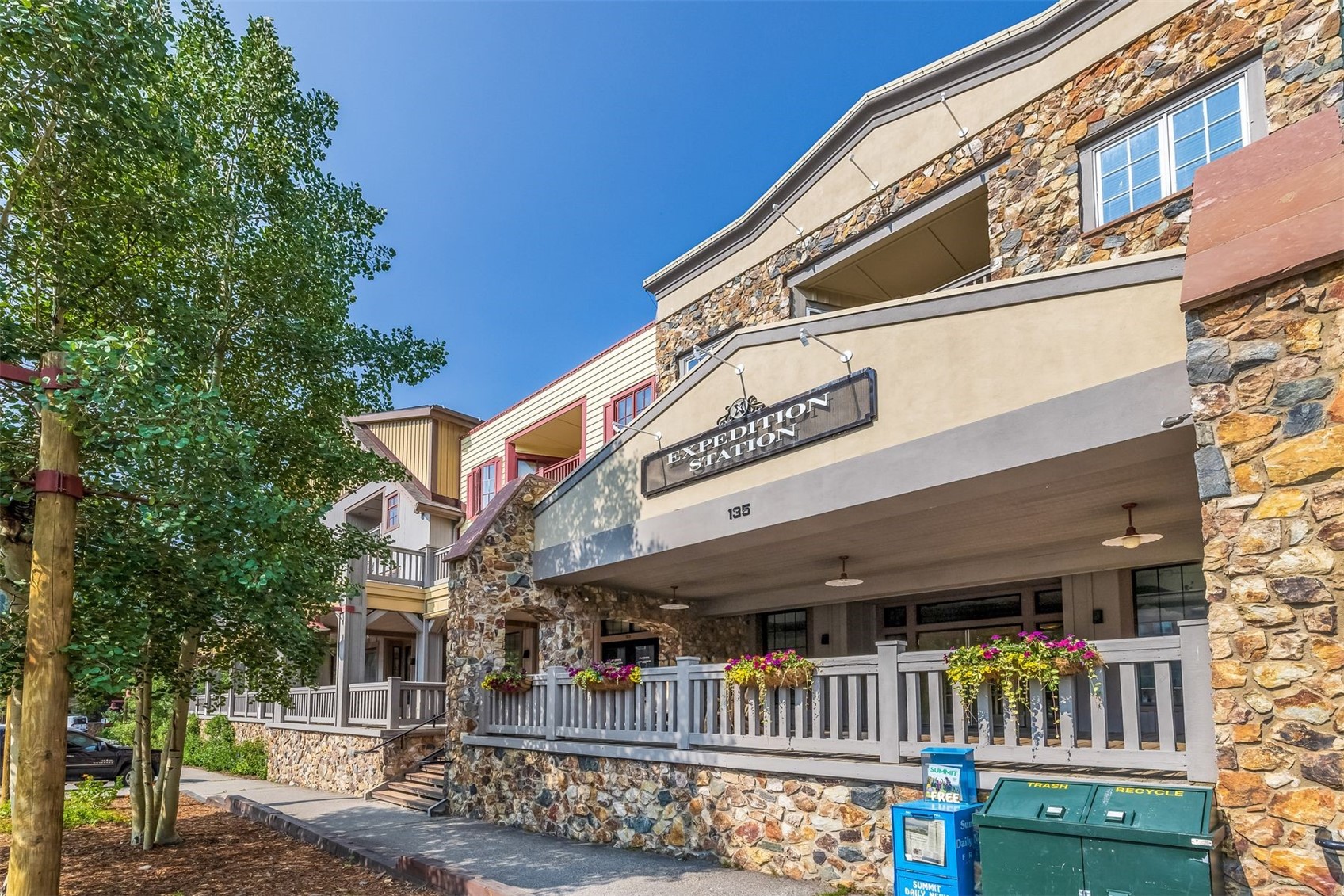 135 Dercum DRIVE 8630
