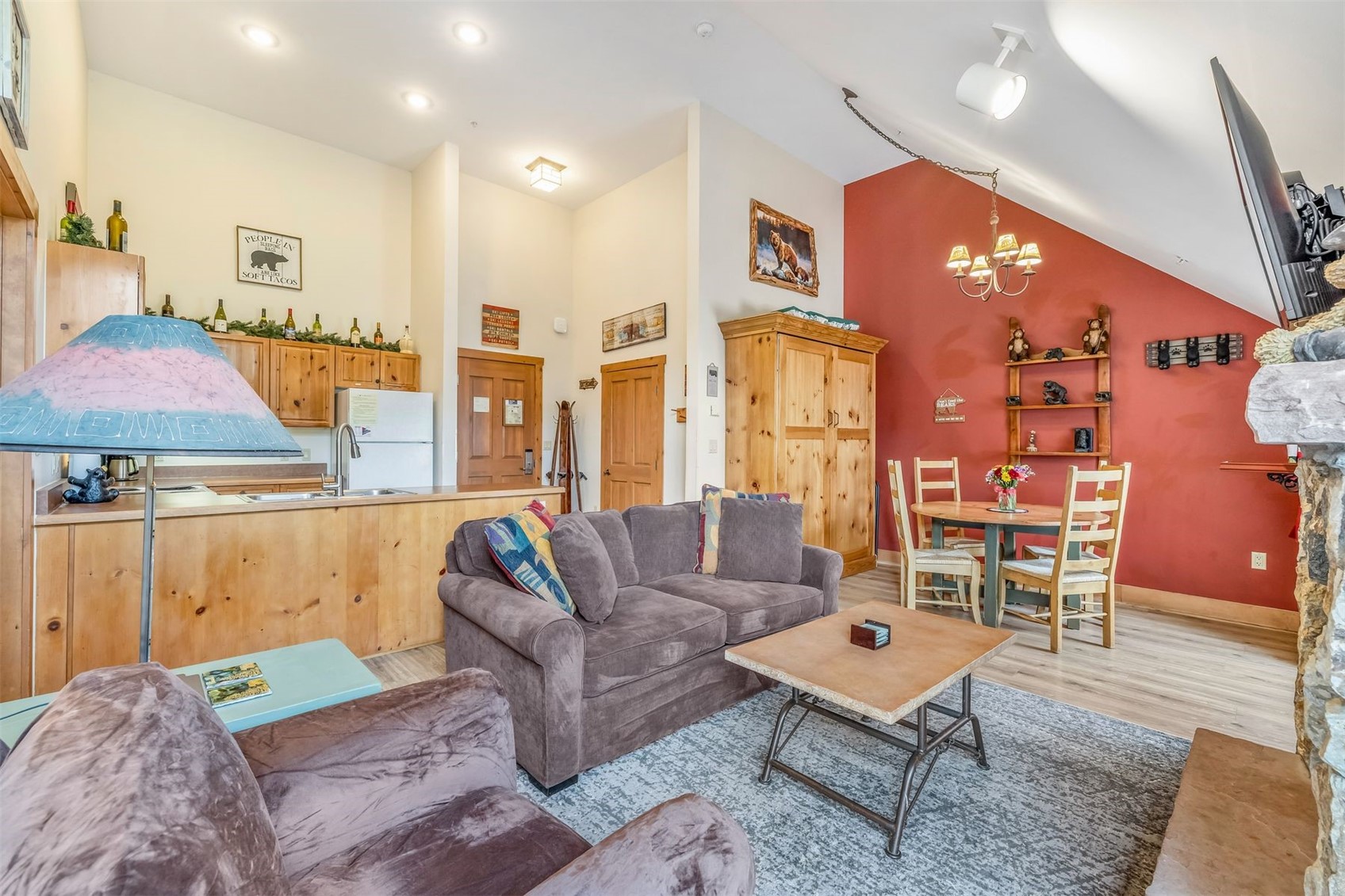 135 Dercum DRIVE 8630