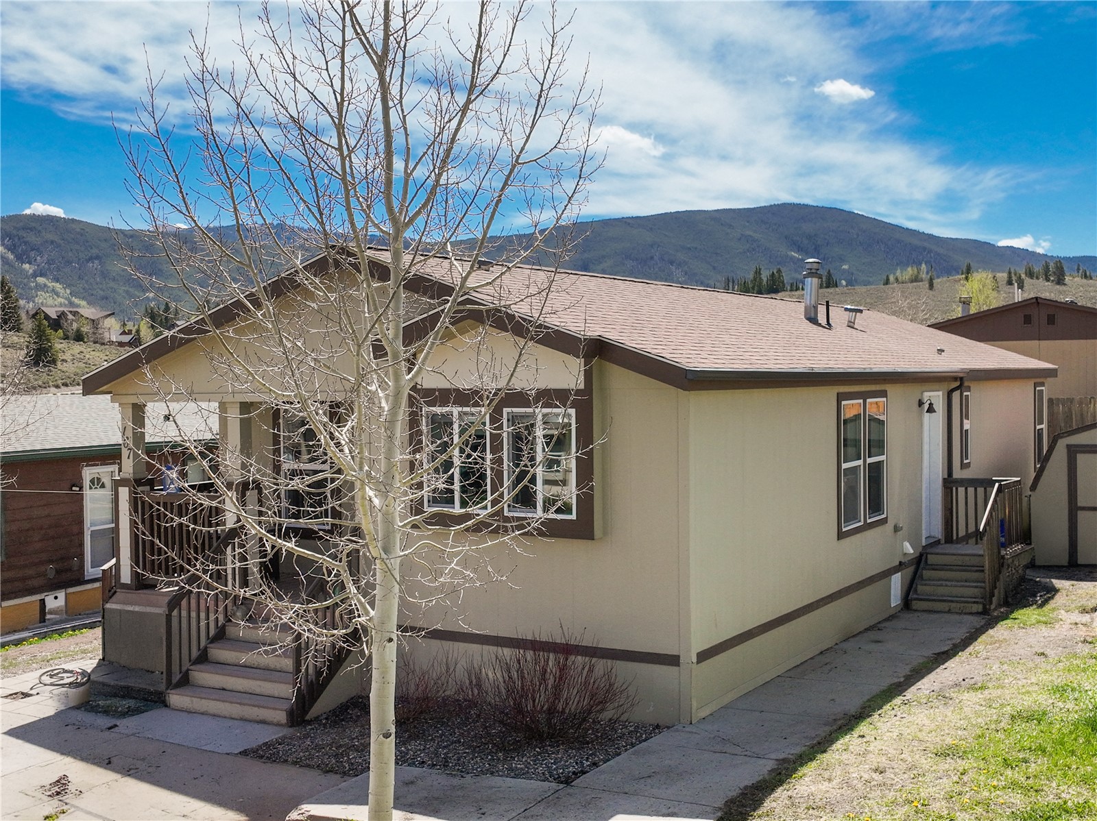 167 Pikes Peak PLACE