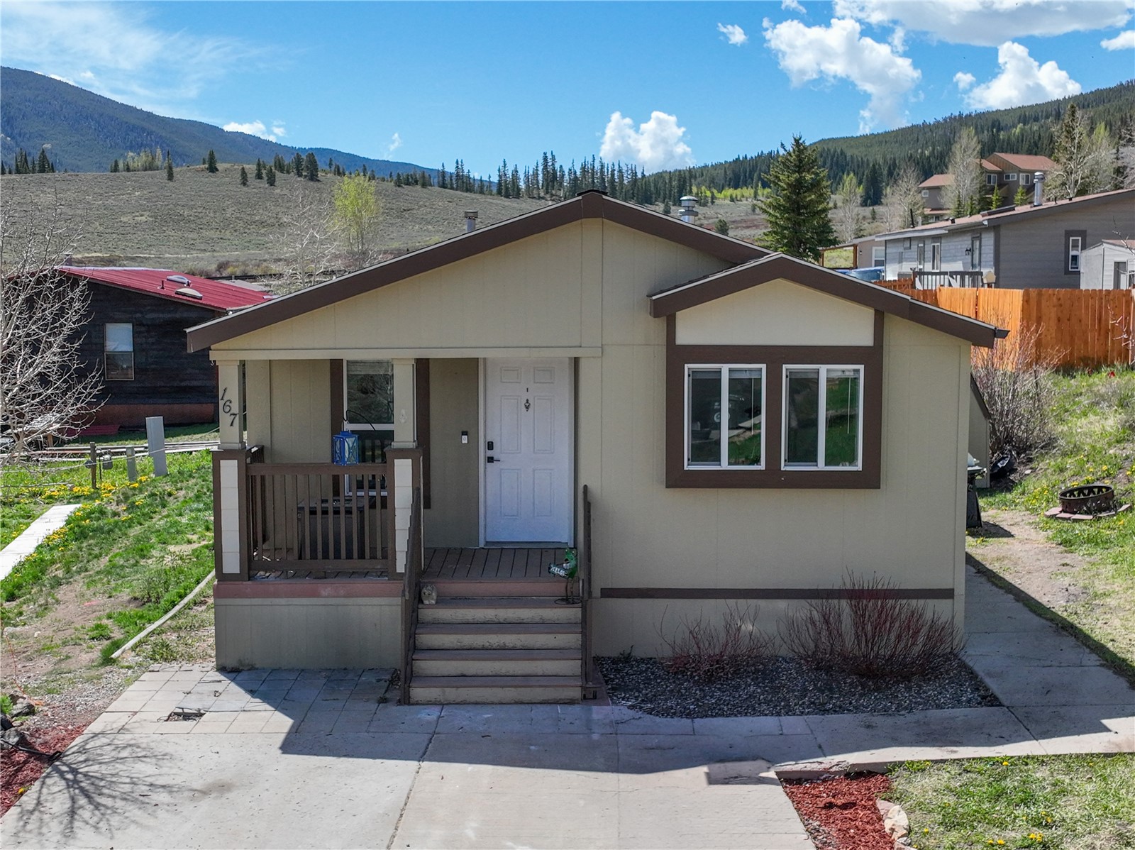 167 Pikes Peak PLACE