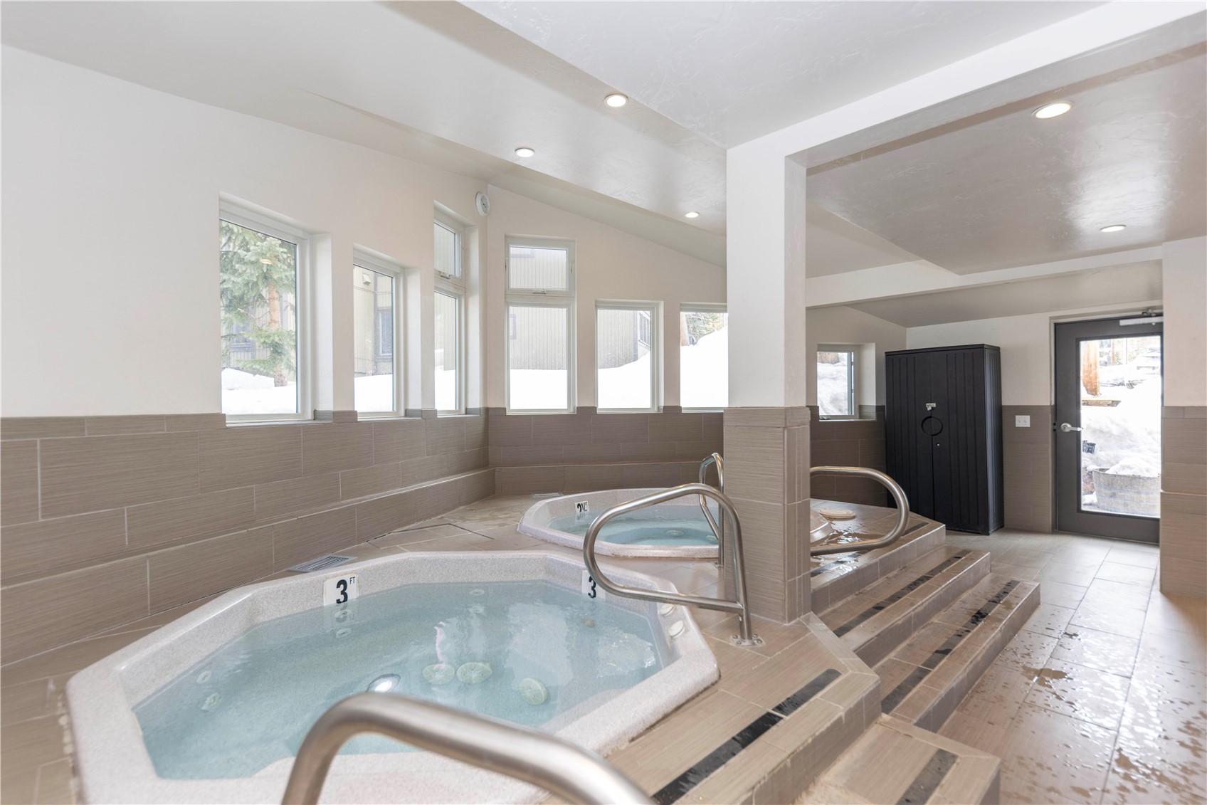 1115 Ski Hill ROAD 81