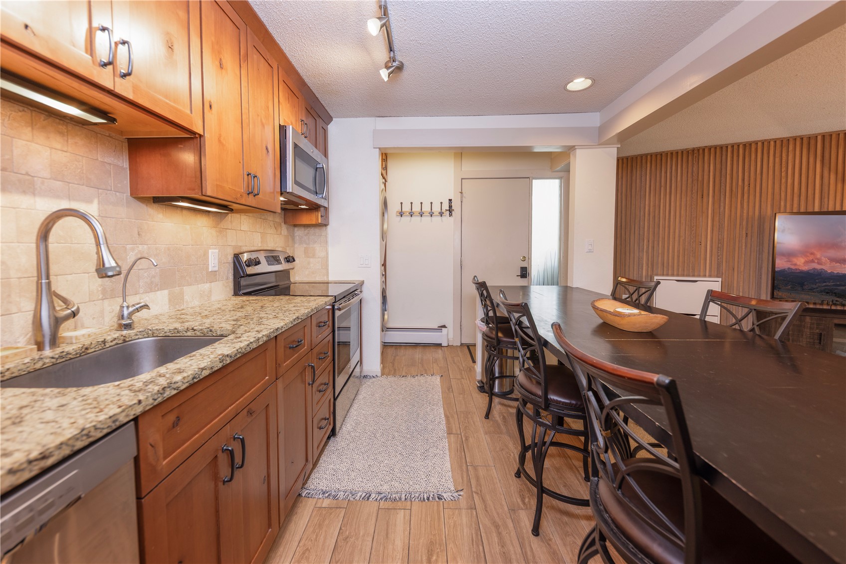 1115 Ski Hill ROAD 81