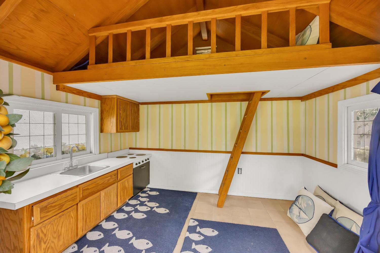 11587 Crystal Lake Court