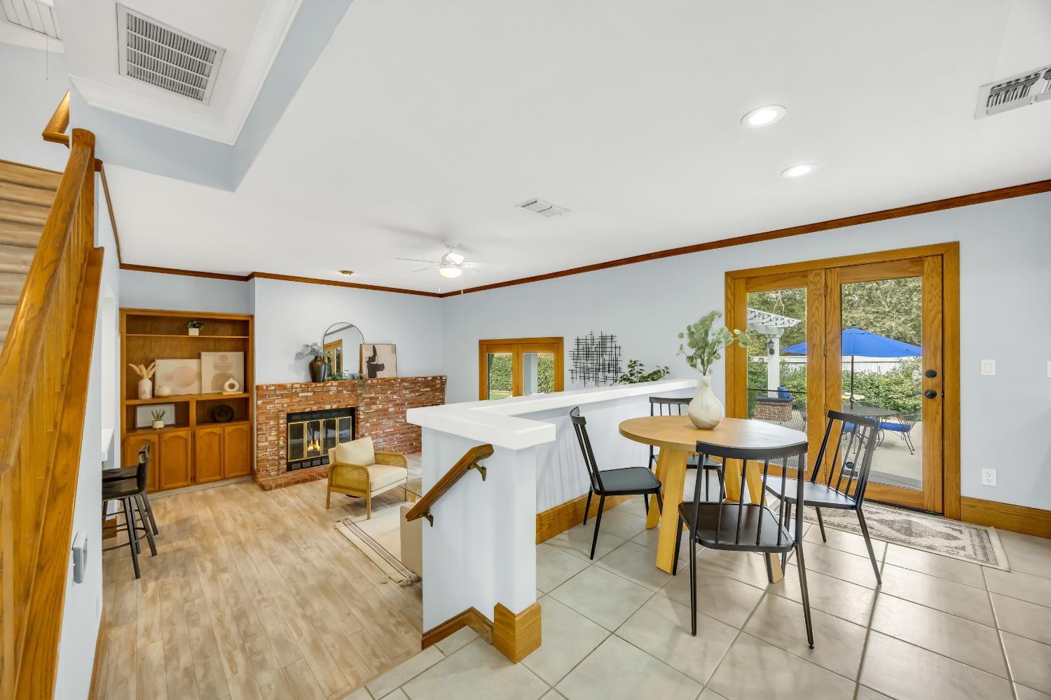 11587 Crystal Lake Court