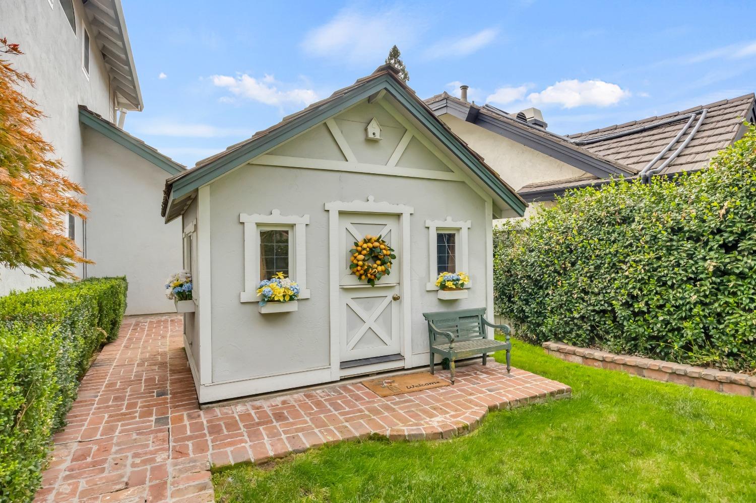 11587 Crystal Lake Court