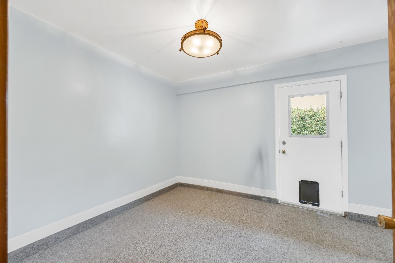 11587 Crystal Lake Court