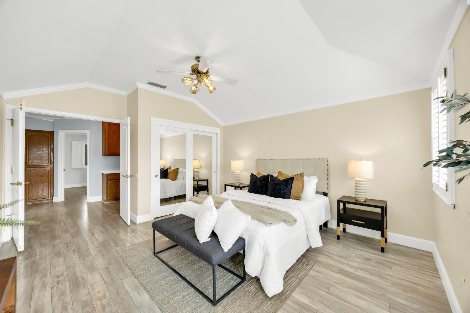 11587 Crystal Lake Court