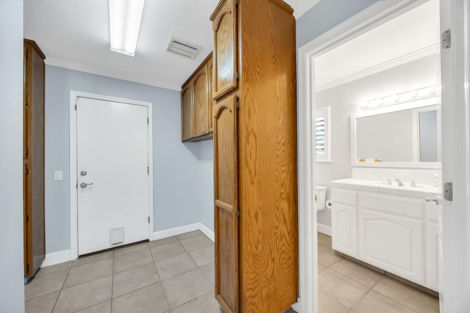 11587 Crystal Lake Court