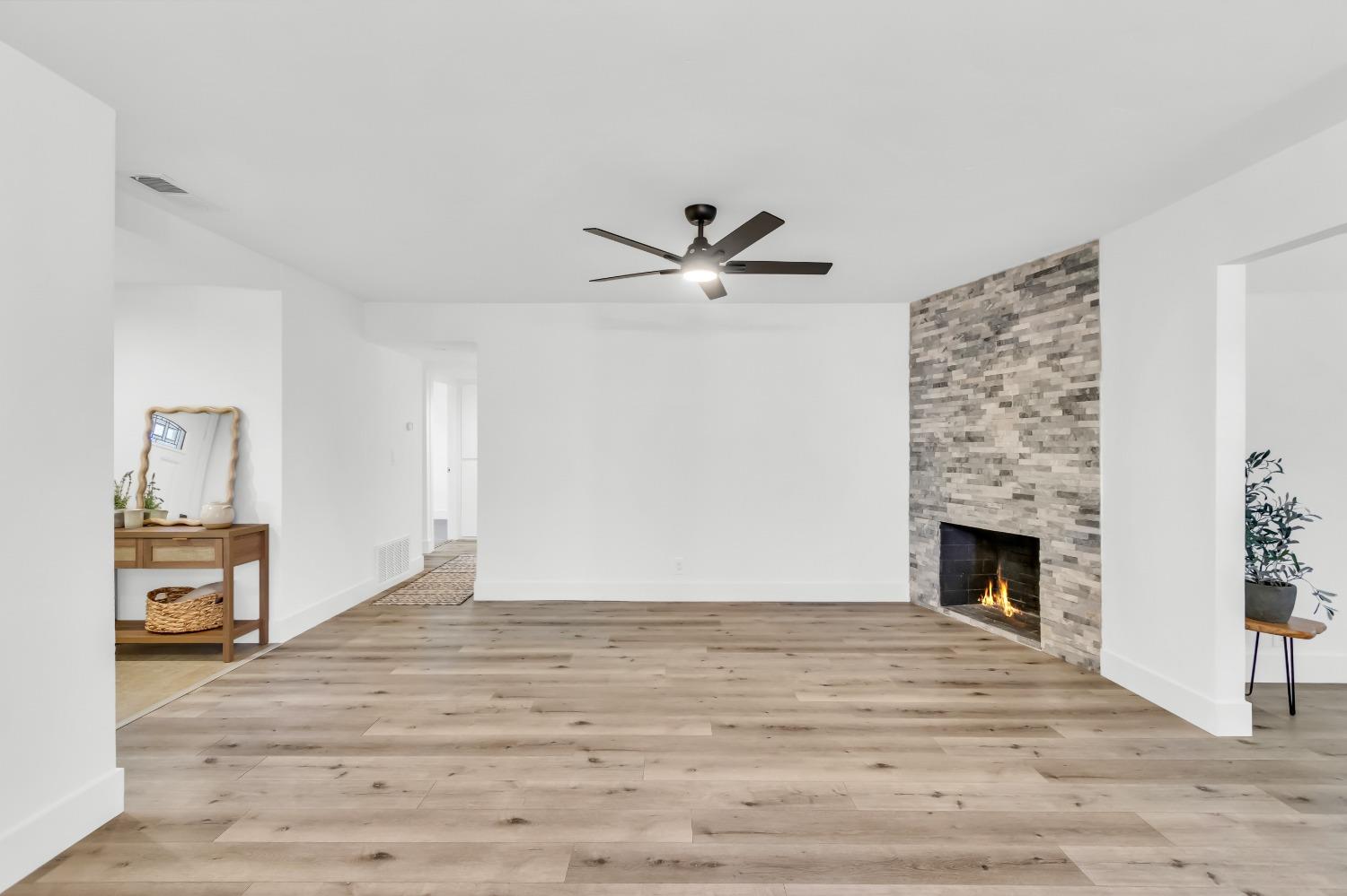 6821 Lonicera Drive