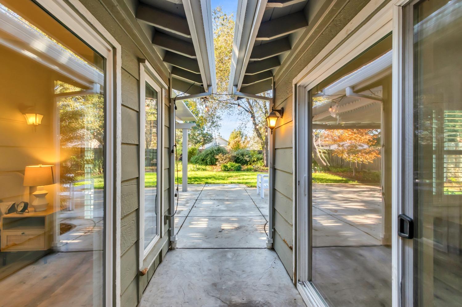 6821 Lonicera Drive