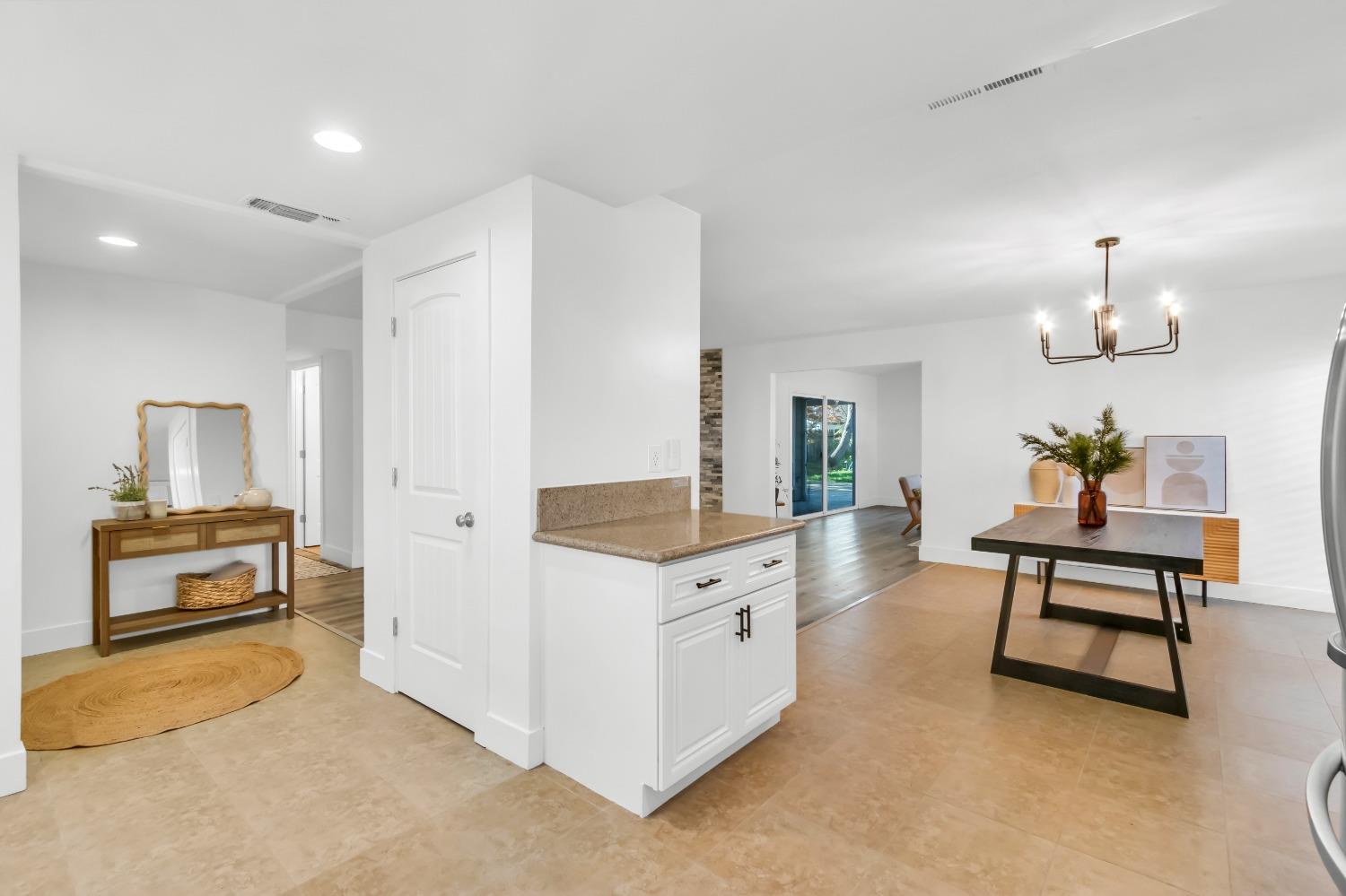 6821 Lonicera Drive