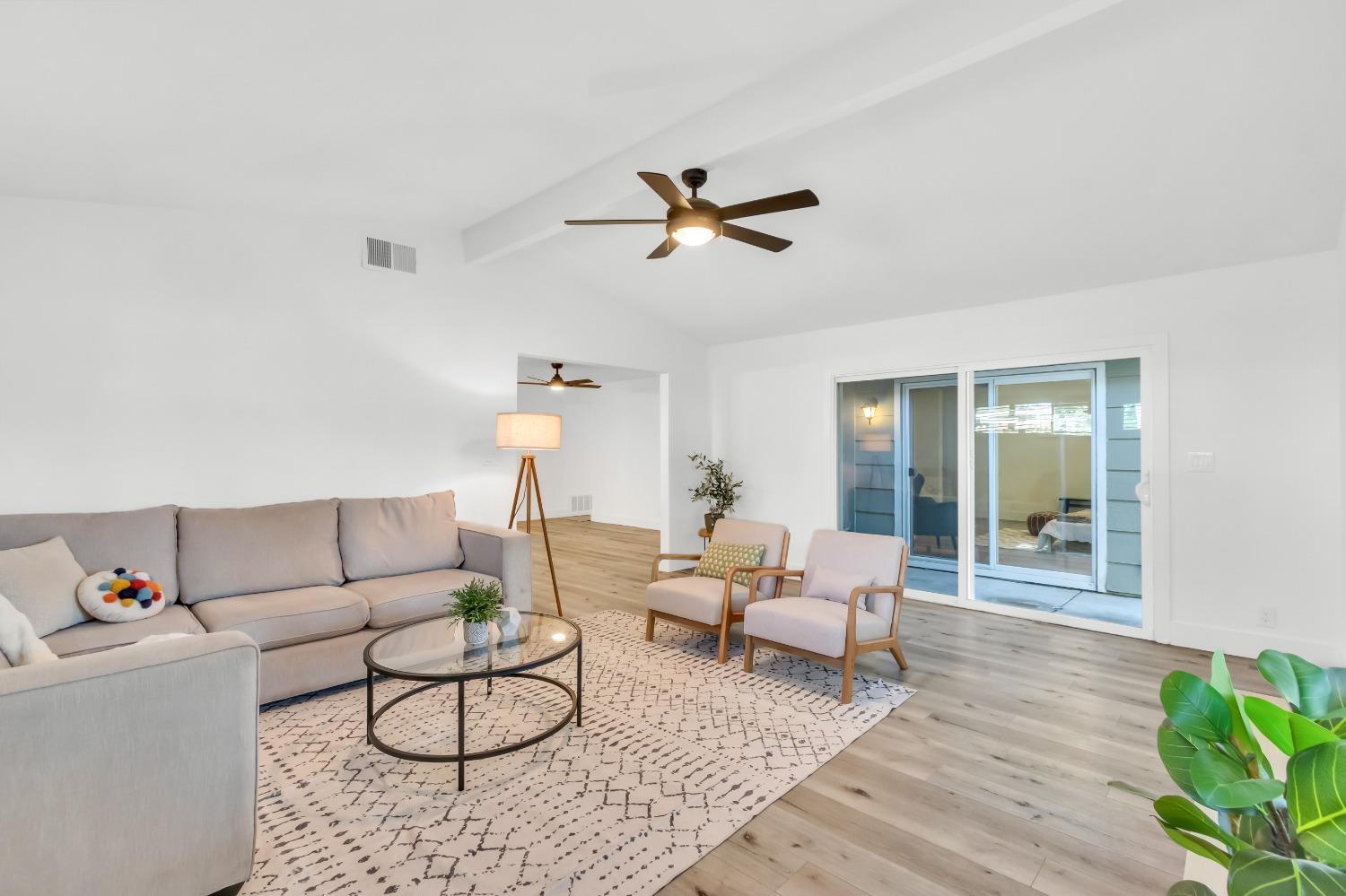 6821 Lonicera Drive