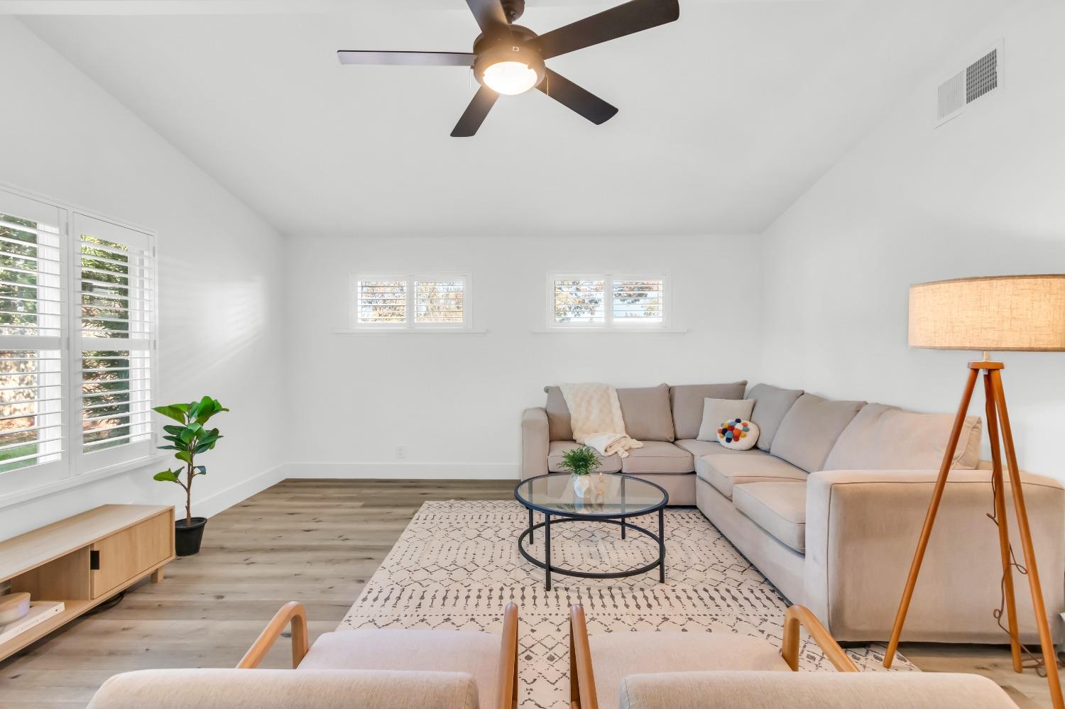 6821 Lonicera Drive