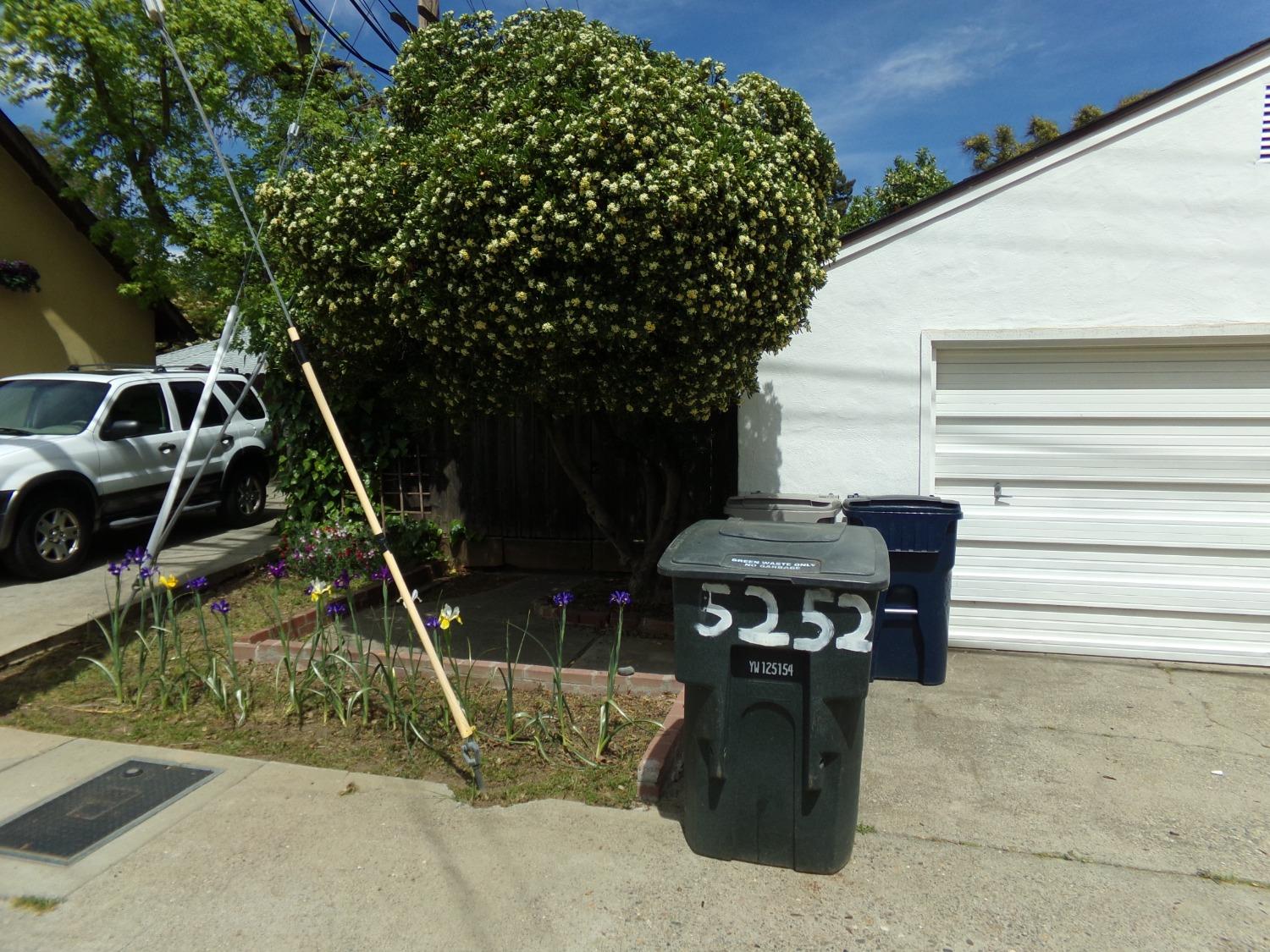 5252 H Street