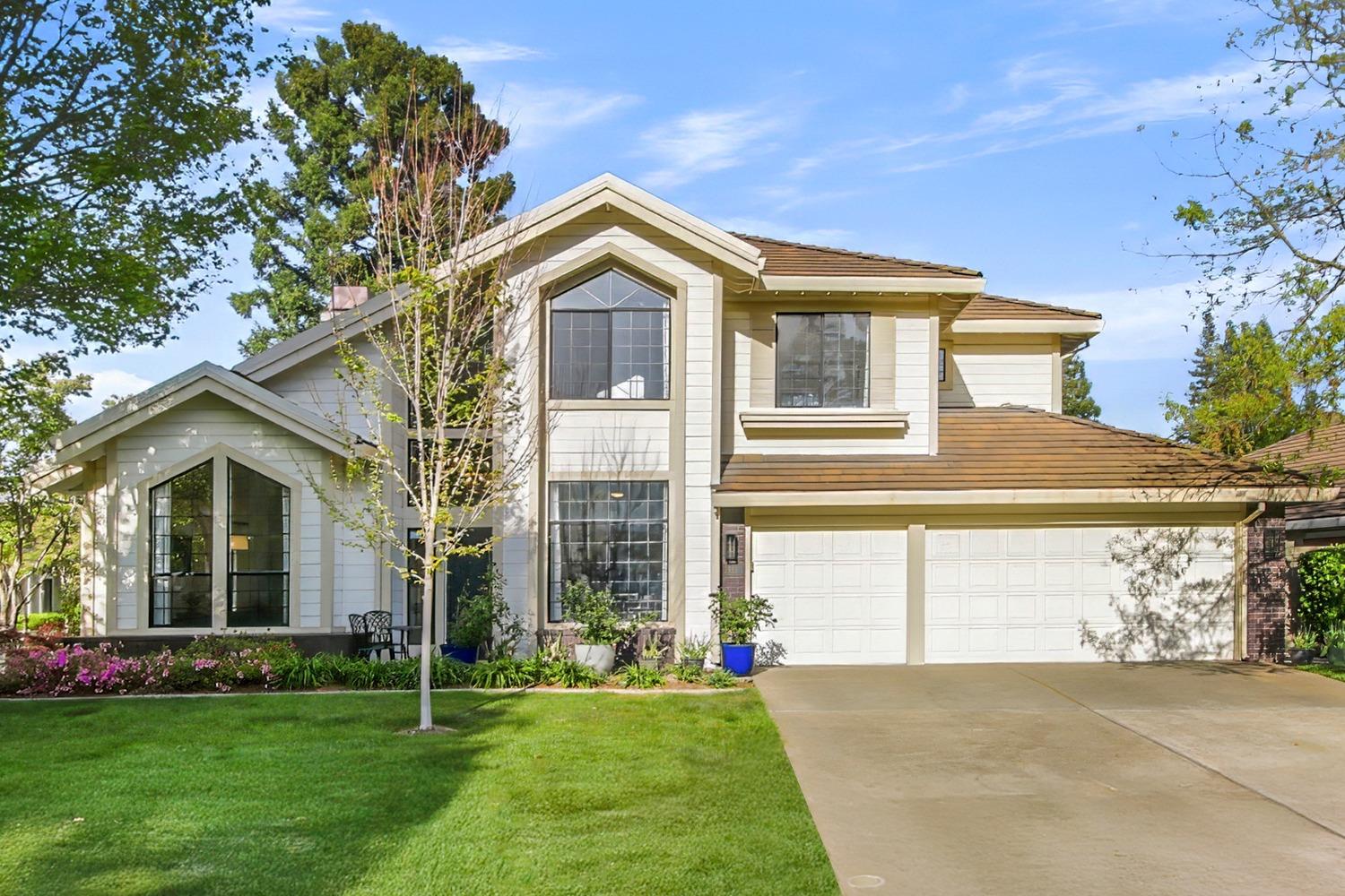 2121 Campton Circle