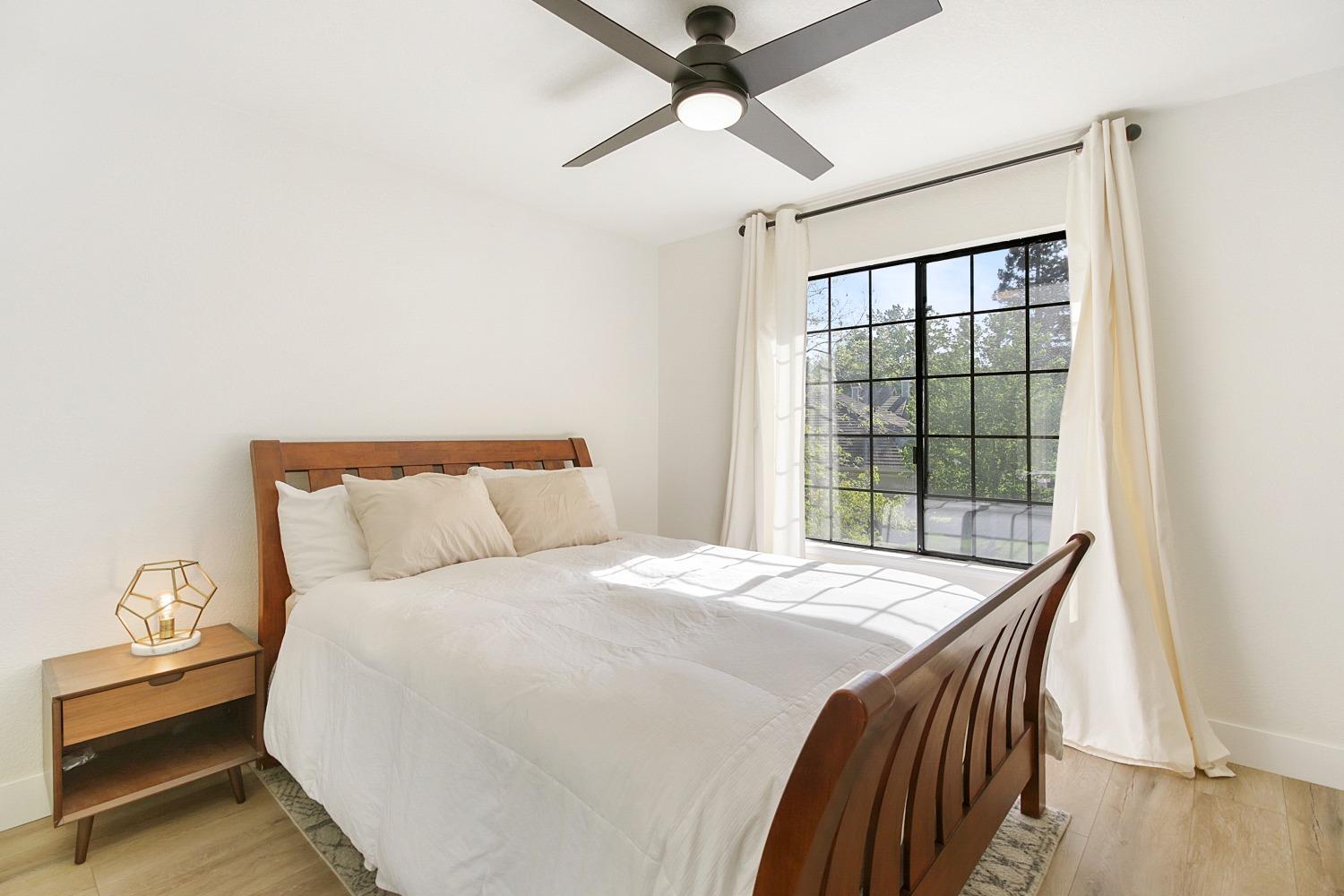 2121 Campton Circle