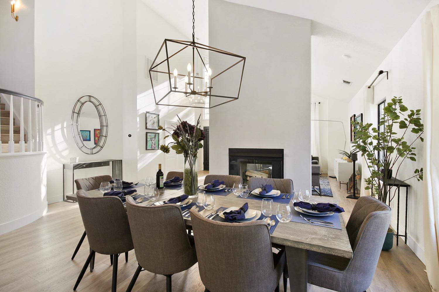 2121 Campton Circle