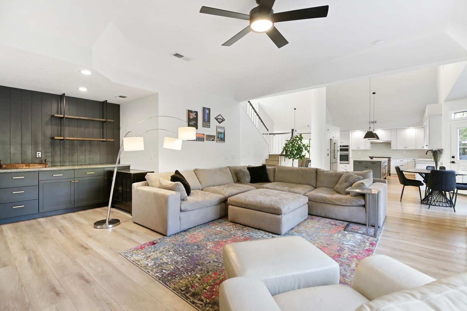 2121 Campton Circle