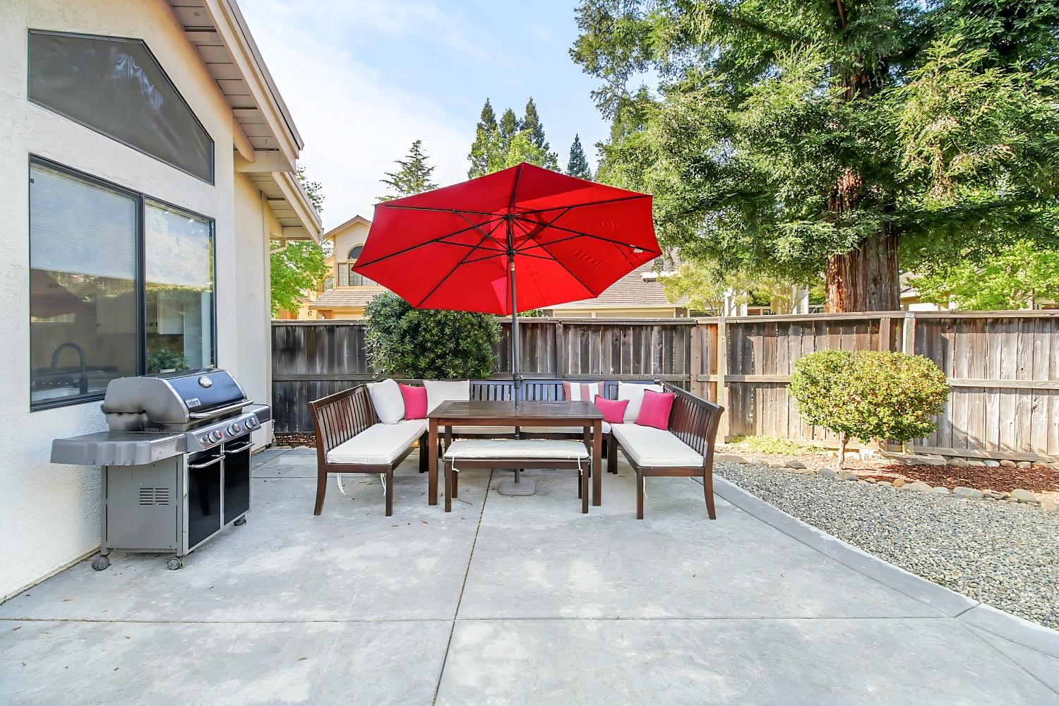 2121 Campton Circle