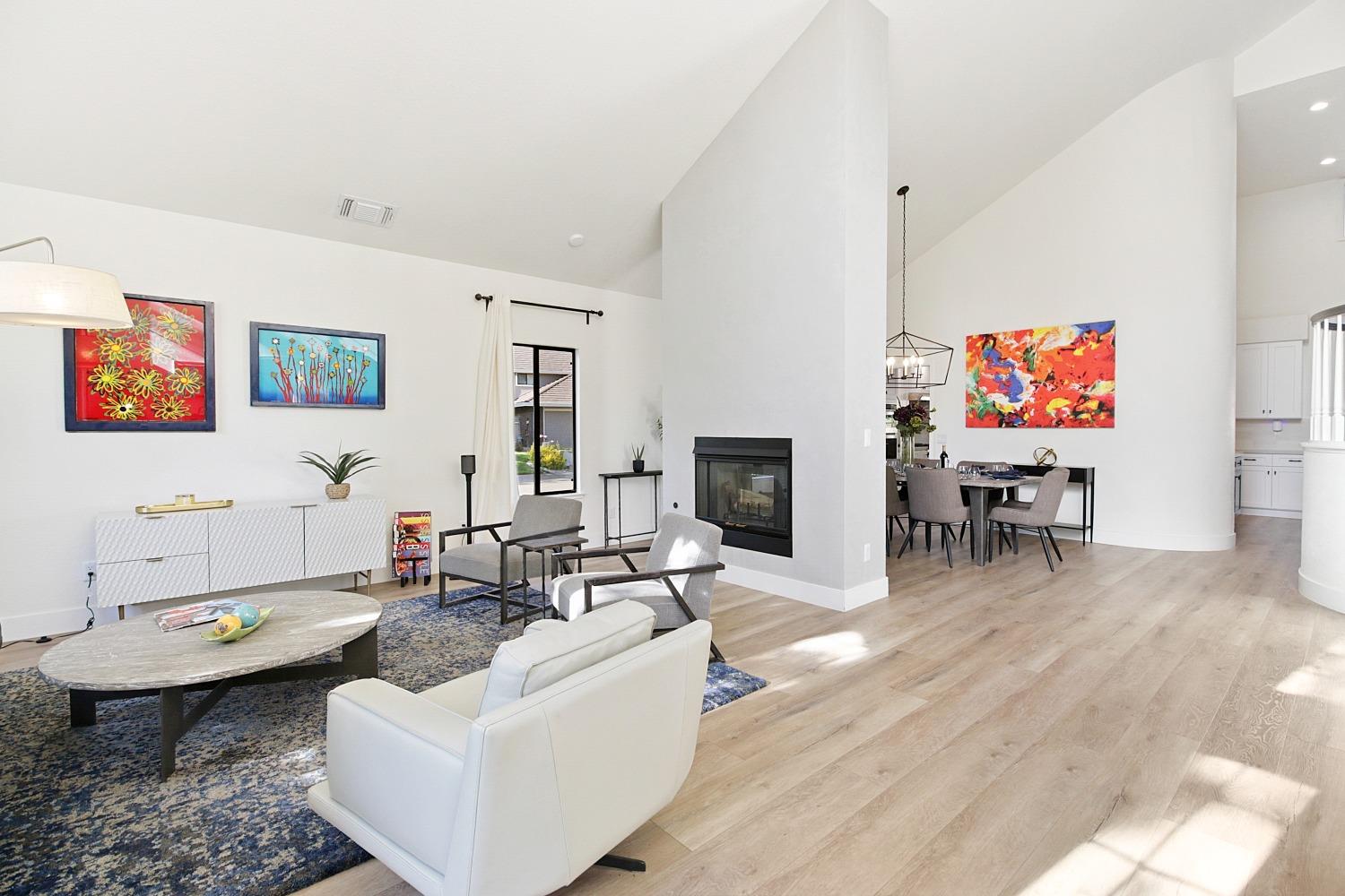 2121 Campton Circle