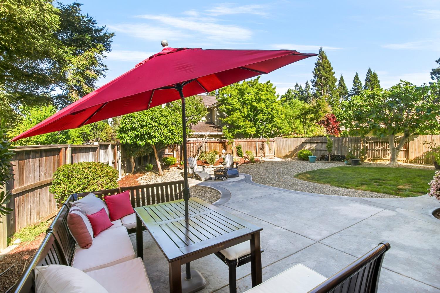 2121 Campton Circle