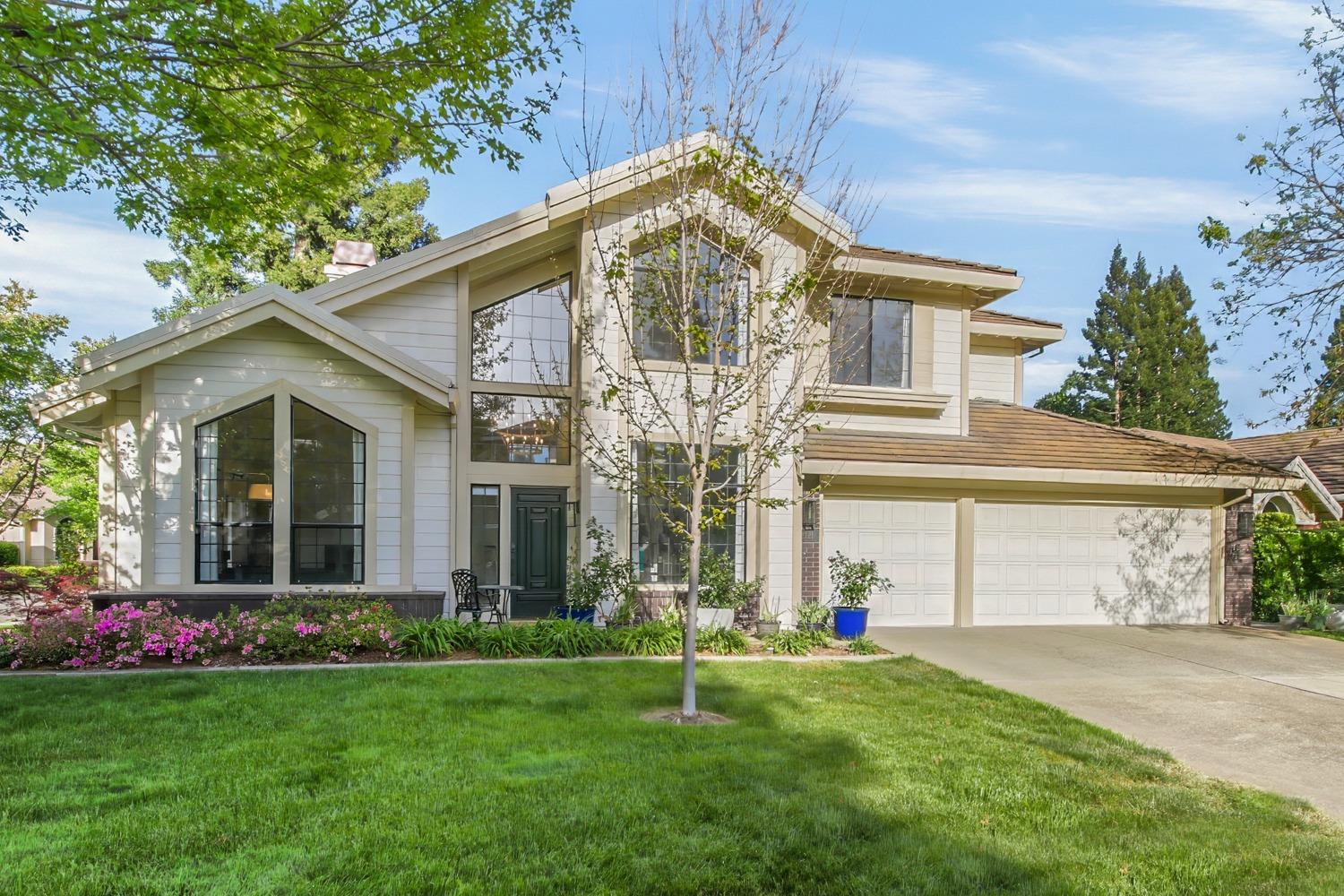 2121 Campton Circle