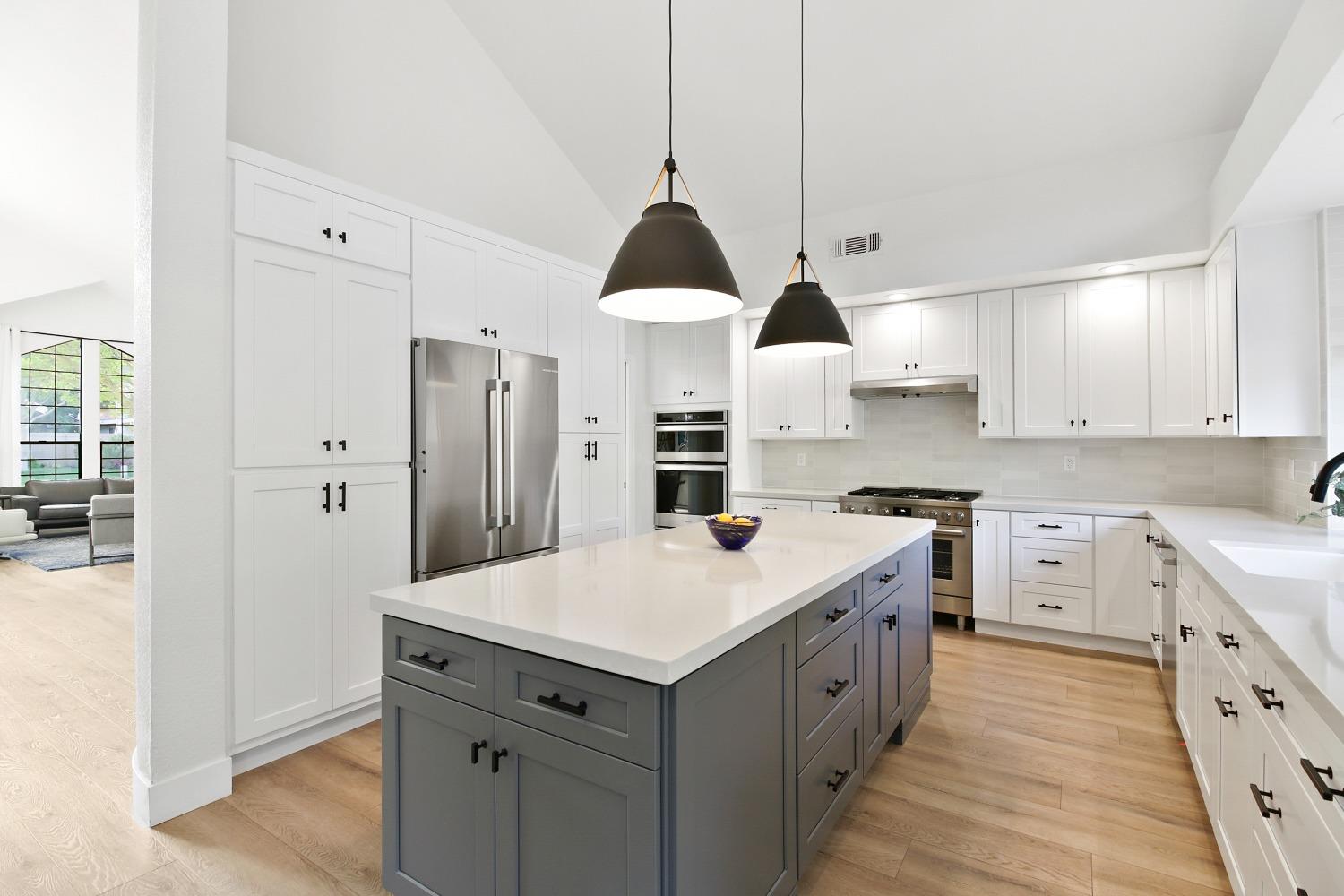 2121 Campton Circle