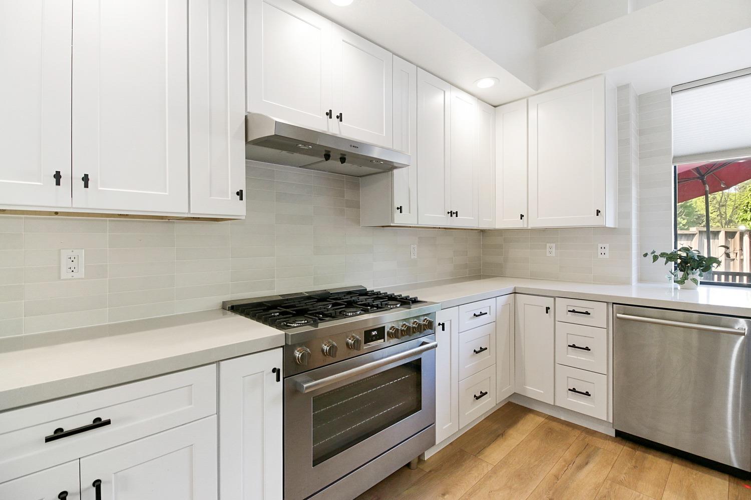 2121 Campton Circle