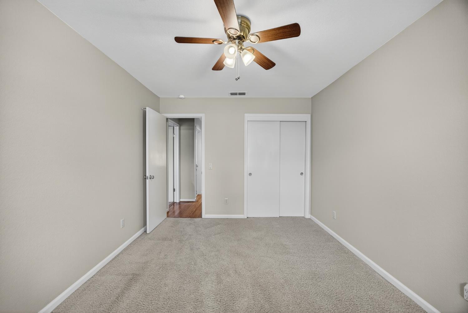 2206 Fort Point Drive