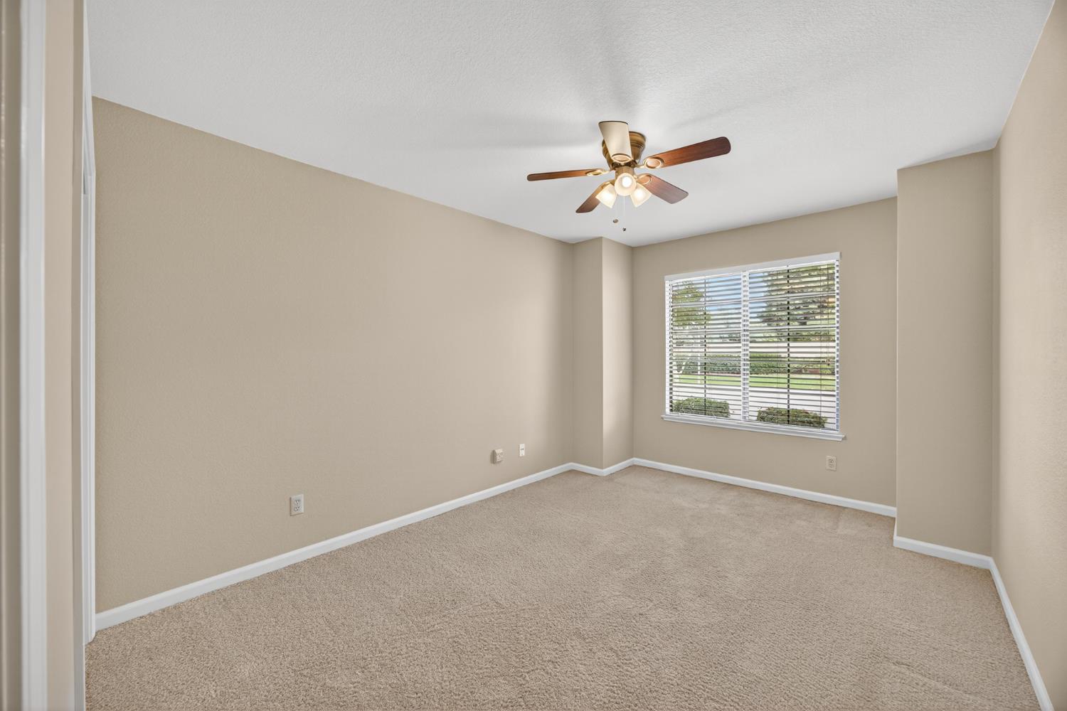 2206 Fort Point Drive
