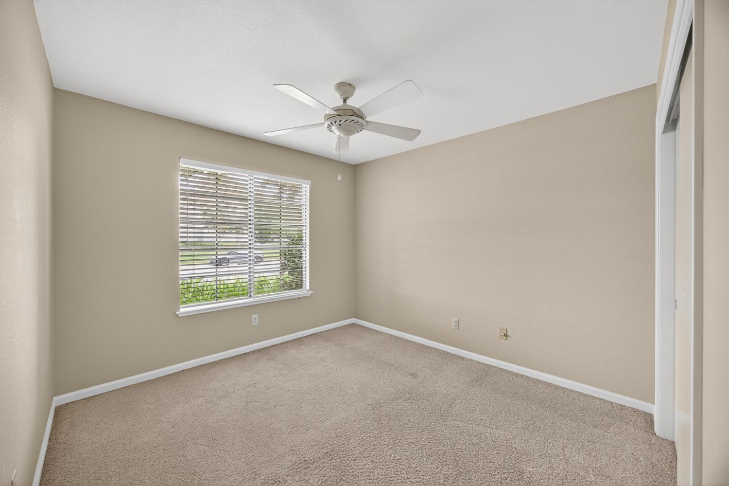 2206 Fort Point Drive