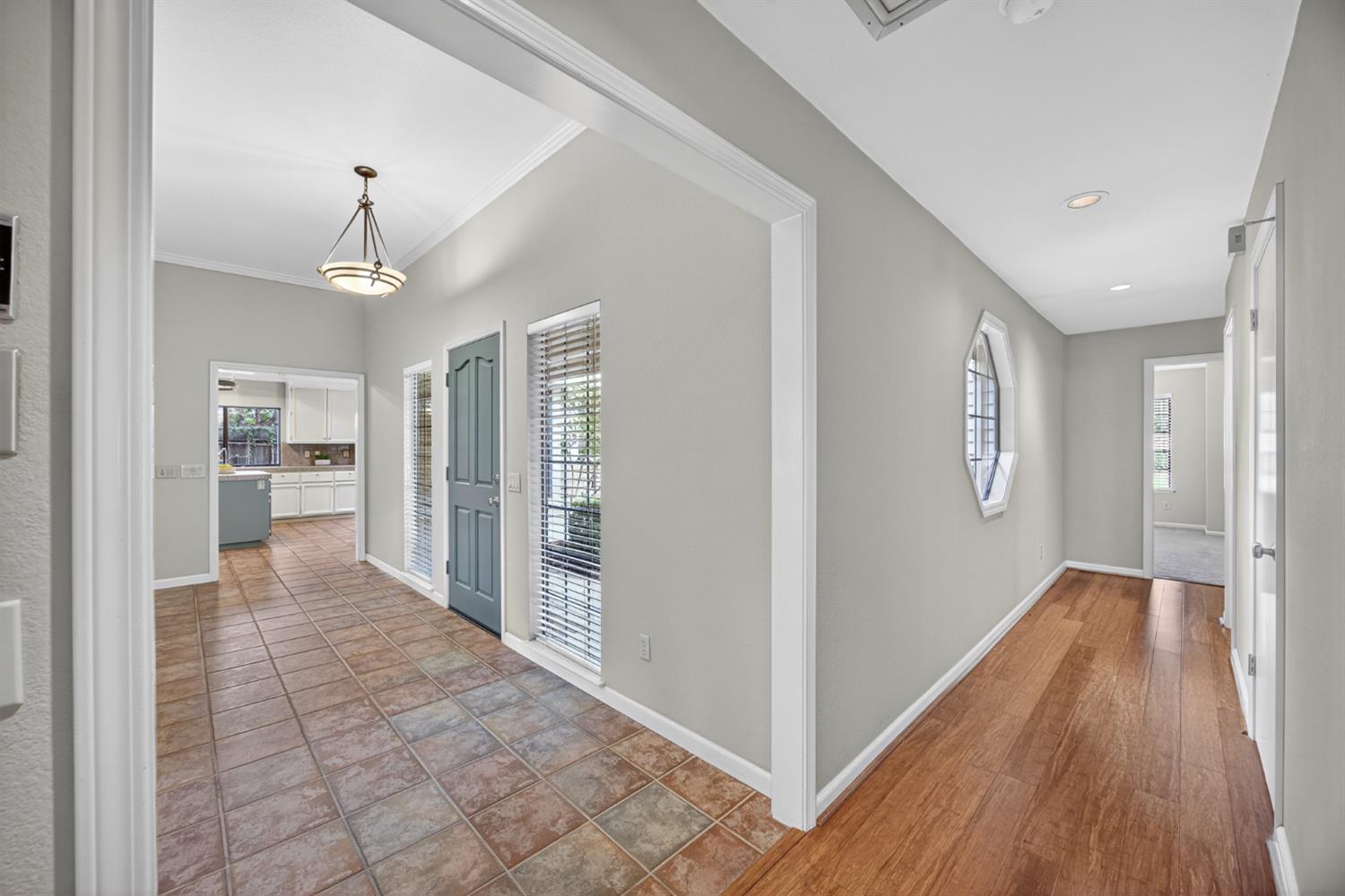 2206 Fort Point Drive