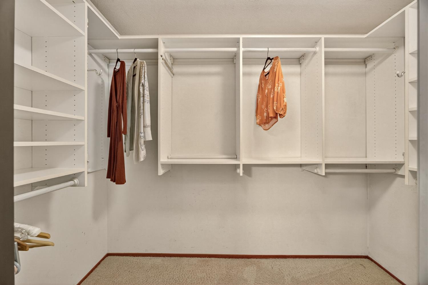 2206 Fort Point Drive