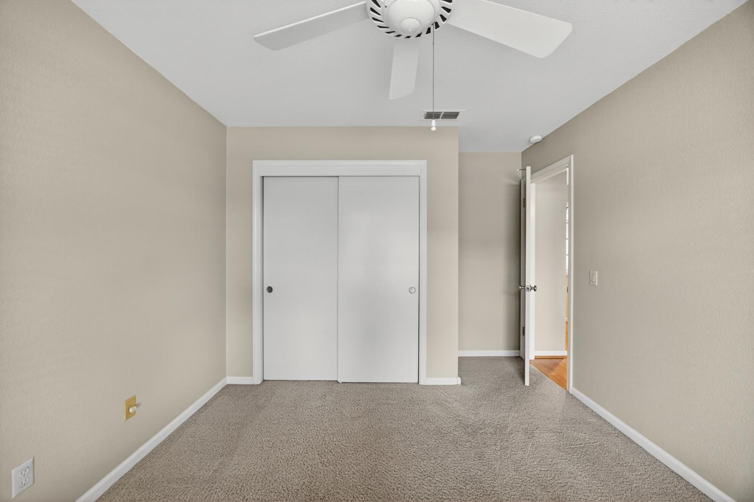 2206 Fort Point Drive