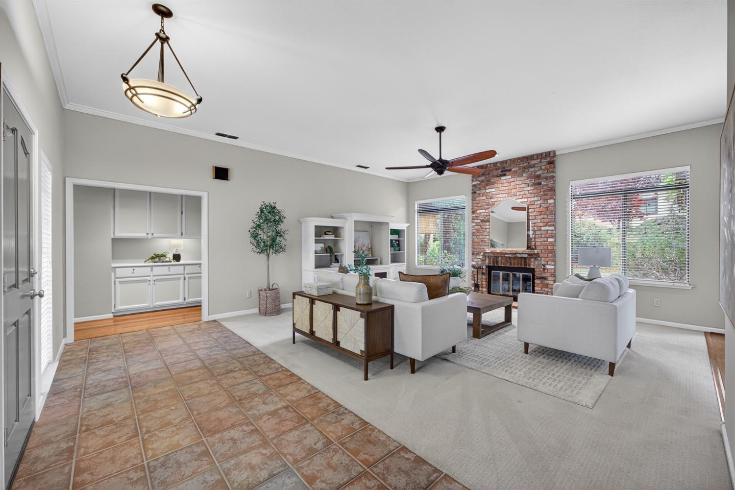 2206 Fort Point Drive