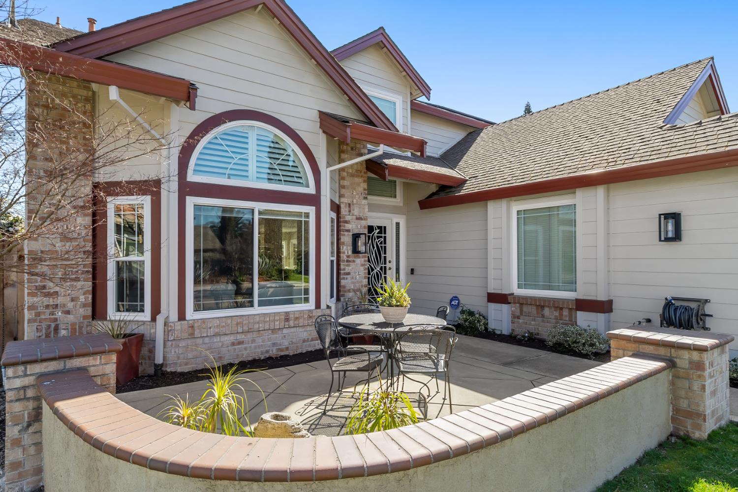 112 Hazelmere Drive