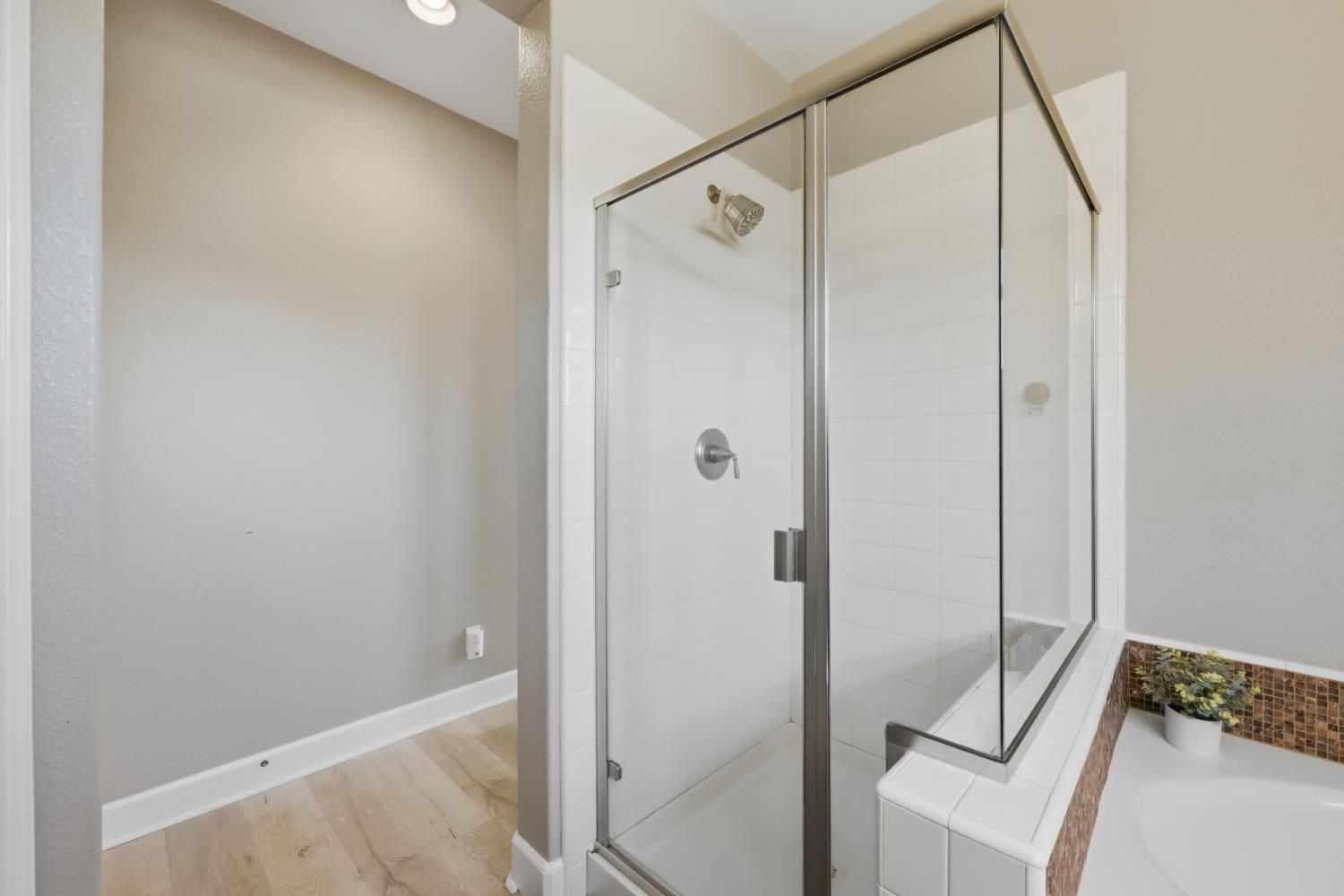 1533 Bonanza Lane