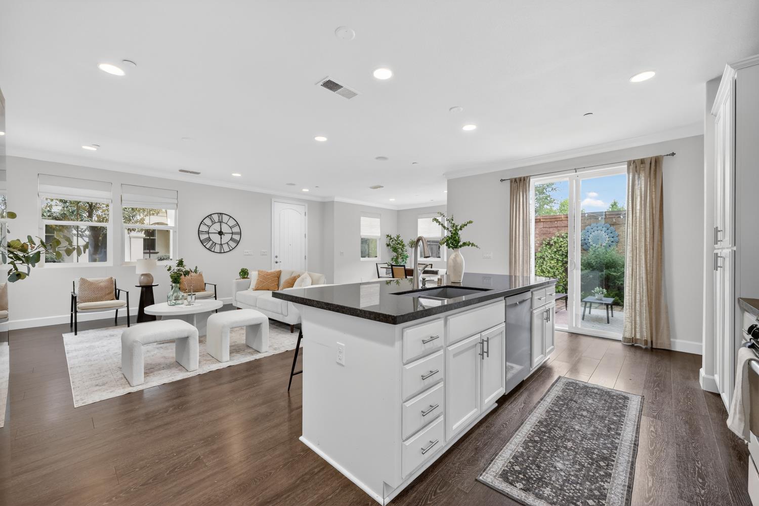 1533 Bonanza Lane