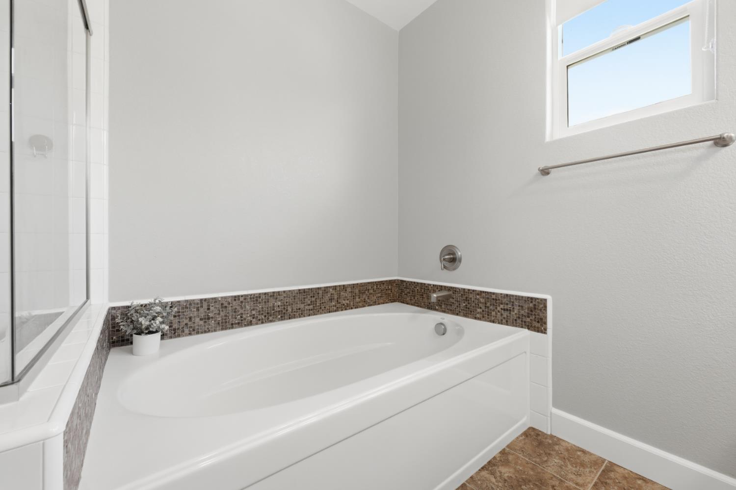1533 Bonanza Lane