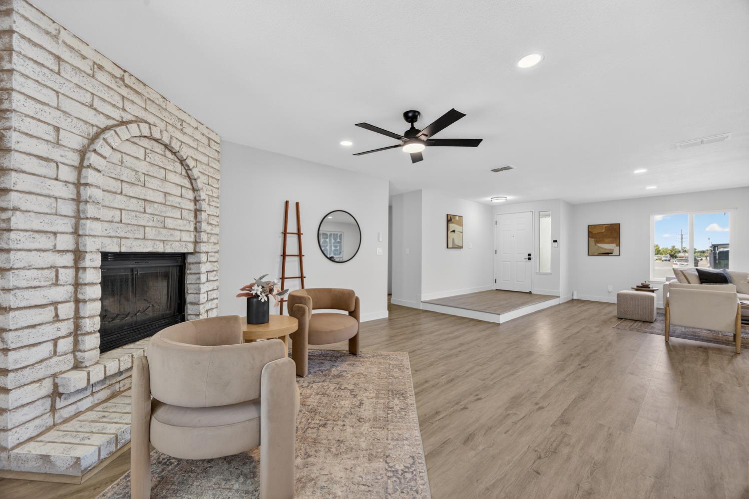 8239 Moorhaven Way