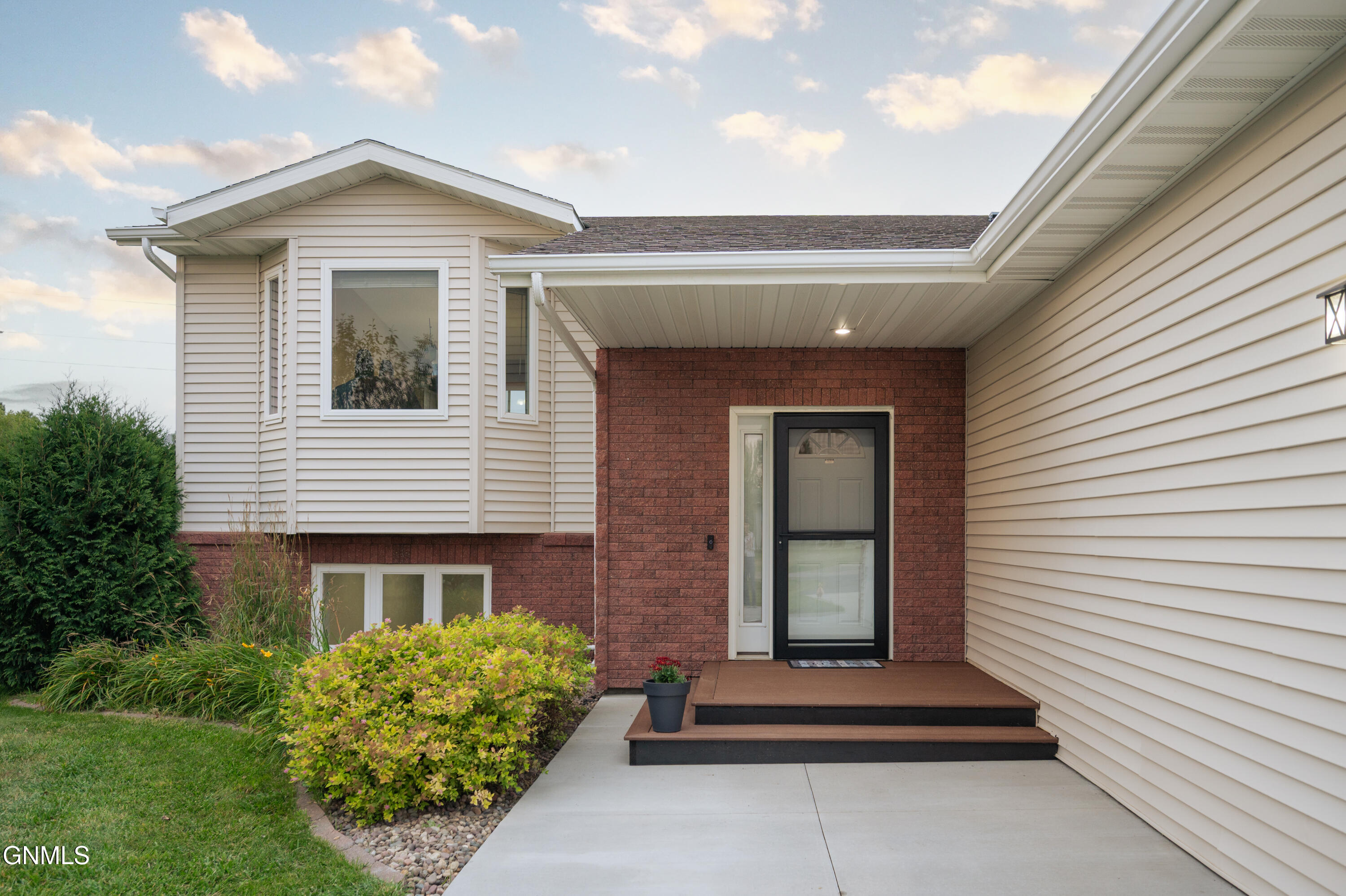 7427 Sandstone Drive