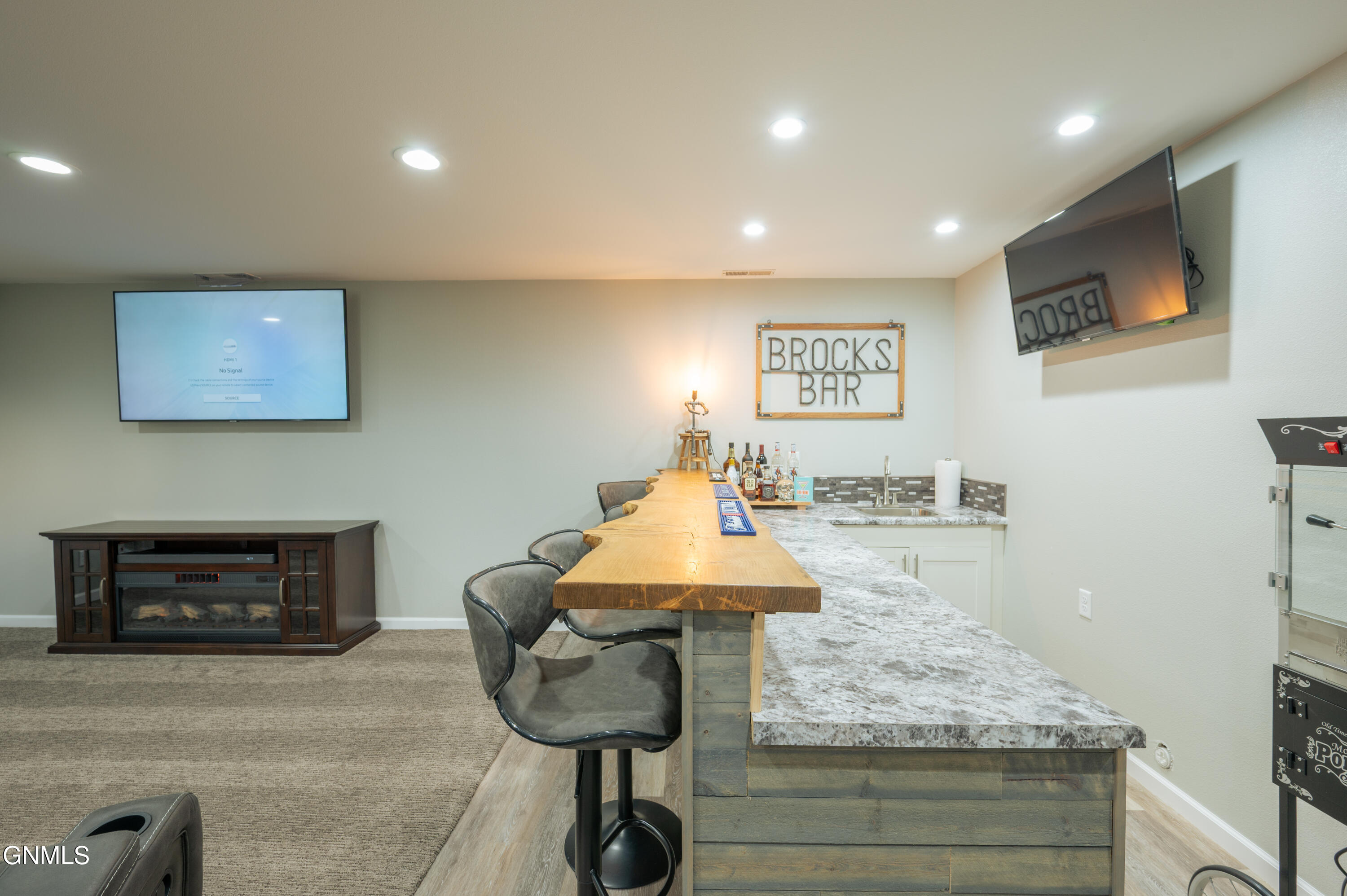 7427 Sandstone Drive