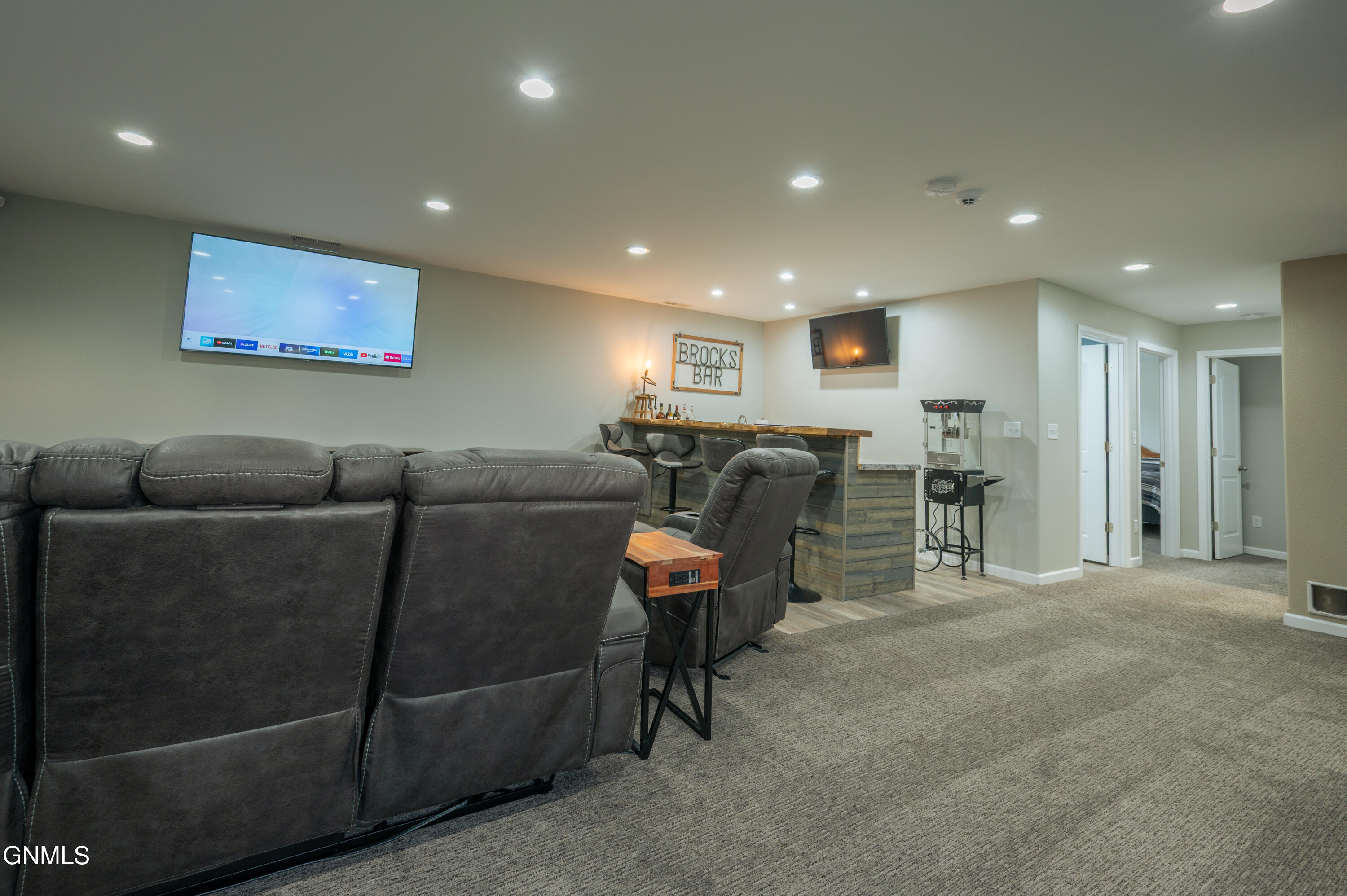 7427 Sandstone Drive