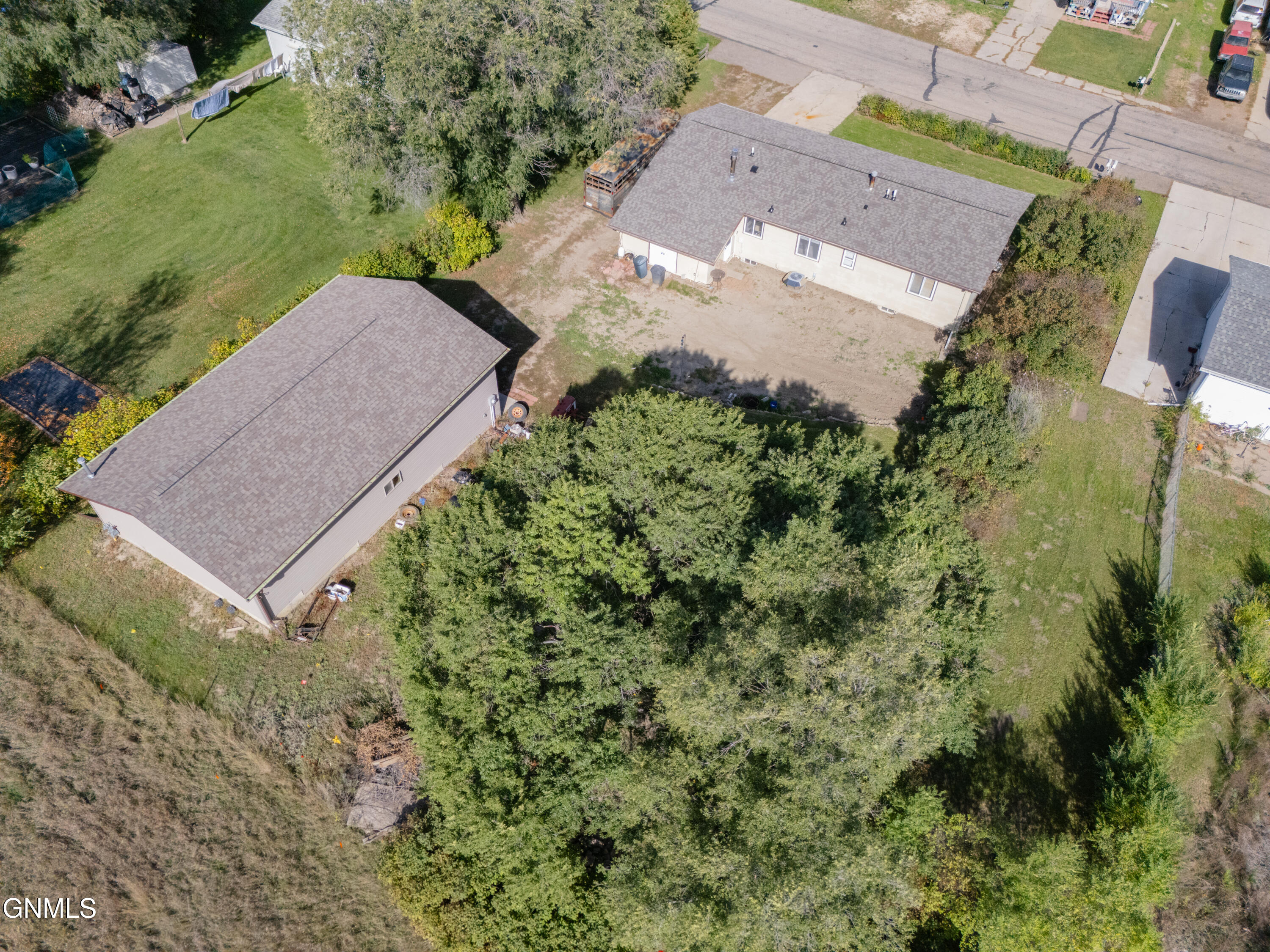 2134 Coulee Drive N